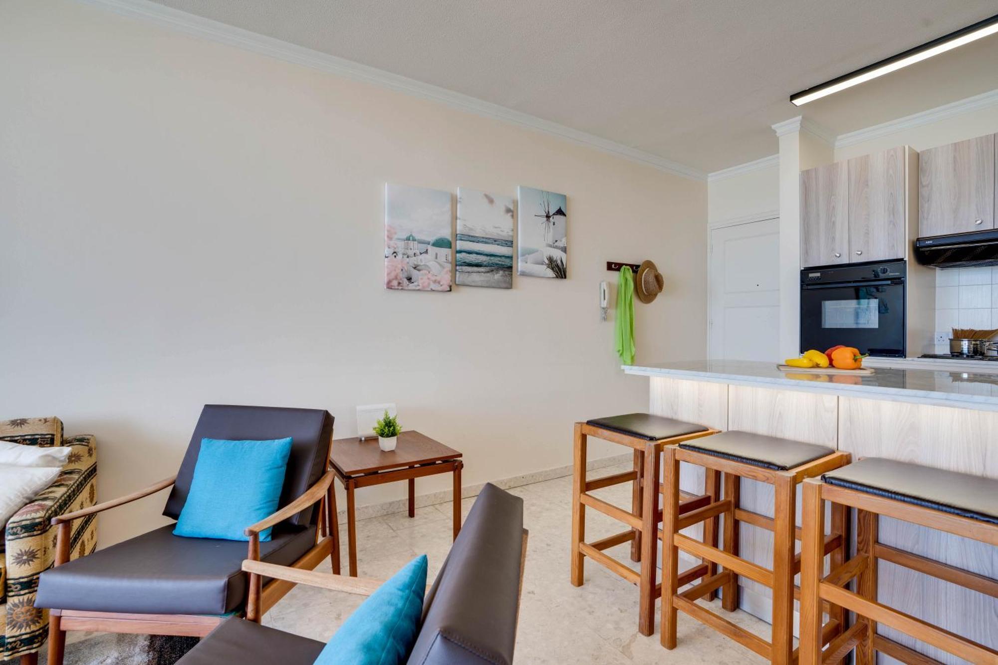 Makenzy Sandy Beachfront Paradise Larnaca Exterior foto